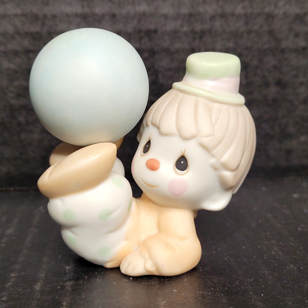 1984 Precious Moments  Porcelain Figurine - Clowns #12238